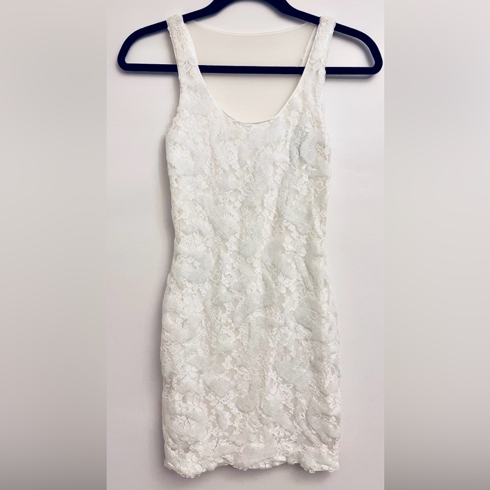 Allen Schwartz PRIVE’ White Lace Mini Dress